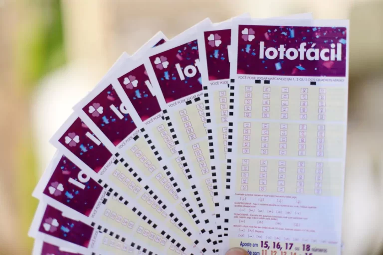 Lotofácil da Independência: 200 Milhões de reais em jogo e muita esperança nas lotéricas!
