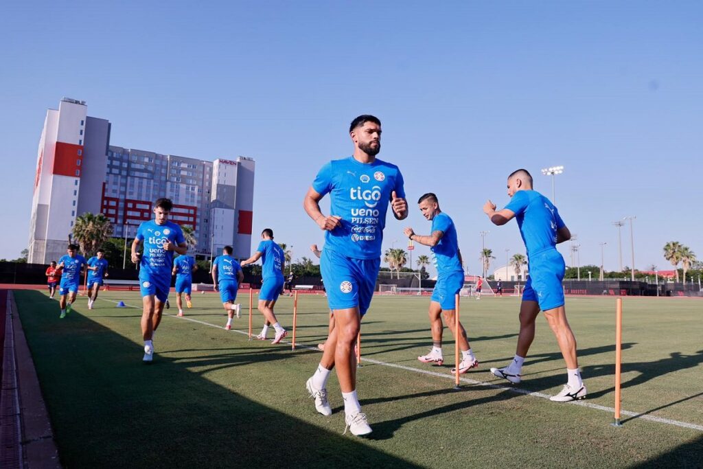 Onde assistir Colômbia x Paraguai ao vivo - Fase de grupos nesta segunda-feira (24/06/2024). Foto: Seleção do Paraguai